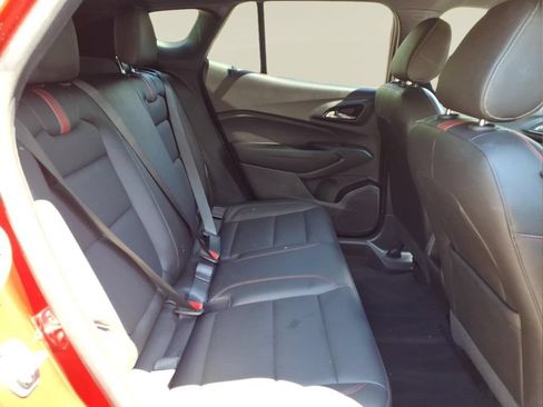 Certified 2025 Chevrolet Trax RS w/ Driver Confidence Package FWD image 33