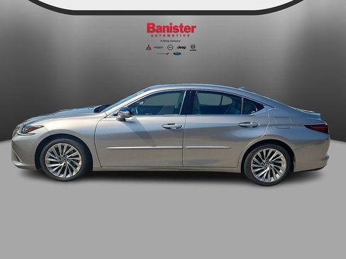 Used 2019 Lexus ES 350 w/ Accessory Package FWD image 7