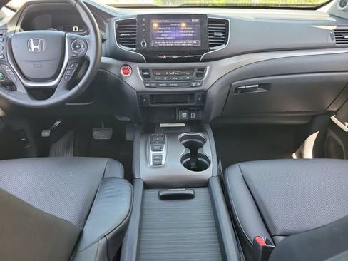 Used 2023 Honda Ridgeline RTL-E image 16