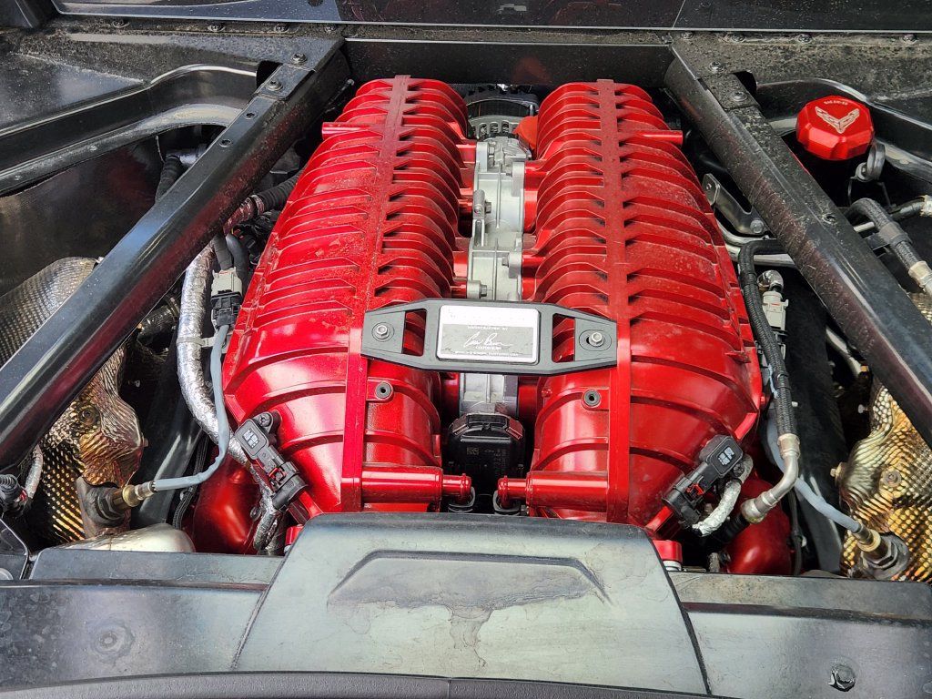 Used 2024 Chevrolet Corvette Z06 w/ Z07 Performance Package RWD image 30