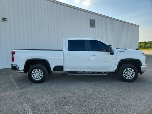 Used 2025 Chevrolet Silverado 2500 LT AWD/4WD image 10