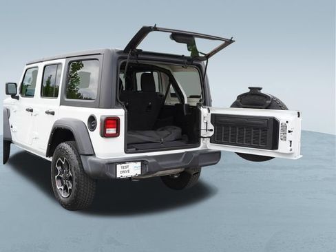 Used 2021 Jeep Wrangler Unlimited Sport AWD/4WD image 17