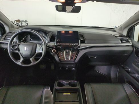 Used 2024 Honda Odyssey Elite image 16