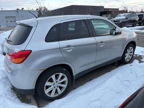 Used 2015 Mitsubishi Outlander Sport ES image 6