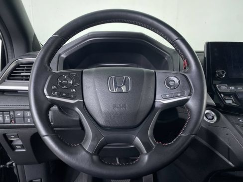 Used 2023 Honda Odyssey Sport image 13