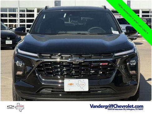 New 2026 Chevrolet Trax RS w/ Sunroof Package FWD image 7