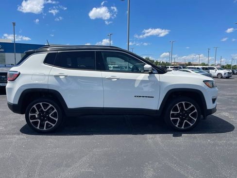Used 2017 Jeep Compass Limited w/ Navigation Group AWD/4WD image 4