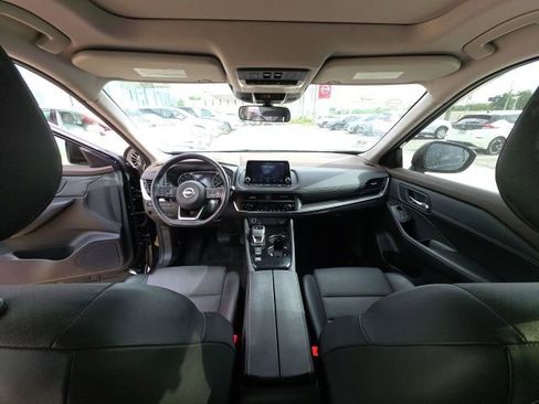 Used 2023 Nissan Rogue SV w/ SV Premium B Package image 26