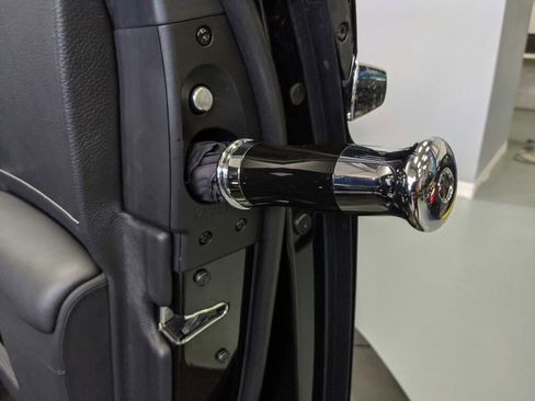 Used 2014 Rolls-Royce Ghost image 36