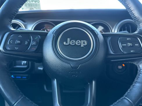 Used 2023 Jeep Wrangler Unlimited w/ Cold Weather Group AWD/4WD image 23