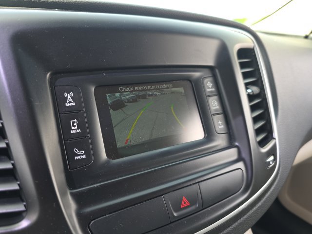 Used 2016 Chrysler 200 Limited FWD image 21