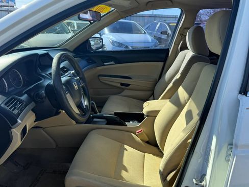 Used 2012 Honda Accord LX image 9