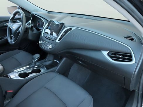 Used 2023 Chevrolet Malibu LT FWD image 18