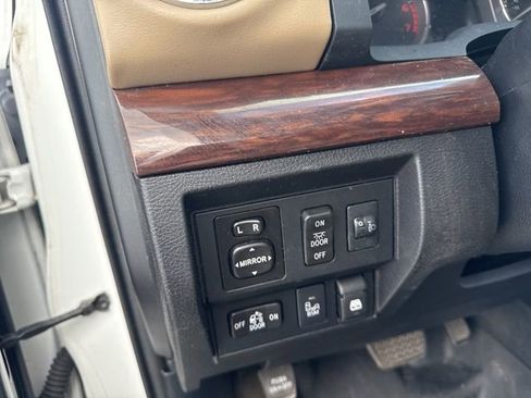 Used 2014 Toyota Tundra Limited w/ Limited Premium Package image 11