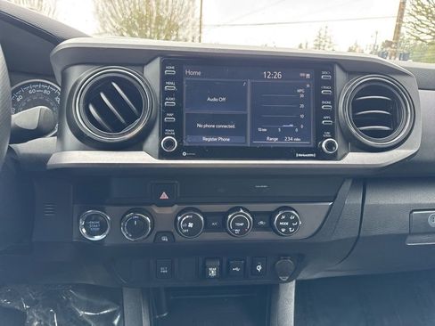 Used 2020 Toyota Tacoma TRD Sport AWD/4WD image 20