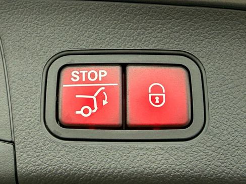 New 2026 Mercedes-Benz GLA 250 4MATIC image 13