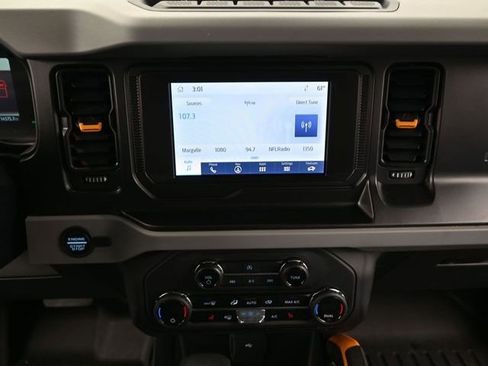 Used 2023 Ford Bronco Badlands image 8
