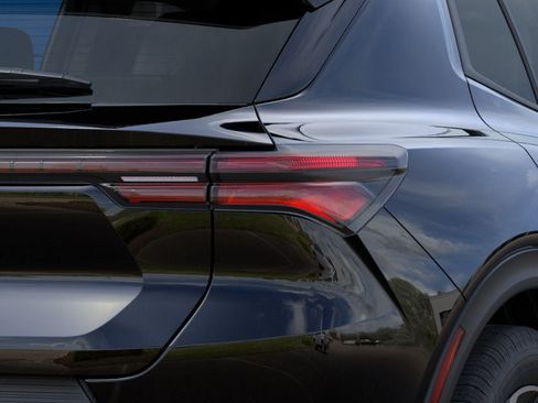 New 2026 Chevrolet Equinox EV LT FWD image 11