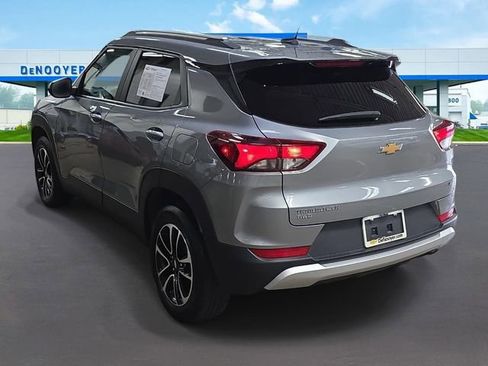 Used 2025 Chevrolet TrailBlazer LT AWD/4WD image 10