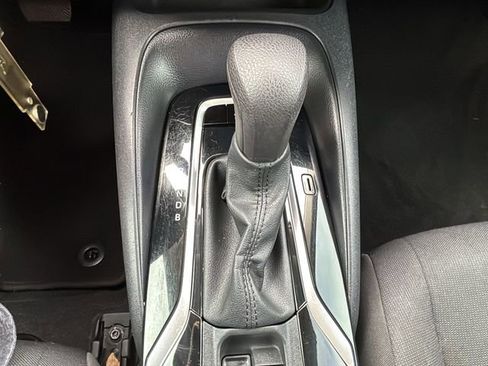 Used 2022 Toyota Corolla LE FWD image 24