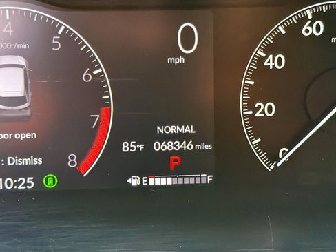 Used 2023 Honda HR-V LX image 35