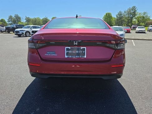 Certified 2025 Honda Accord SE image 15