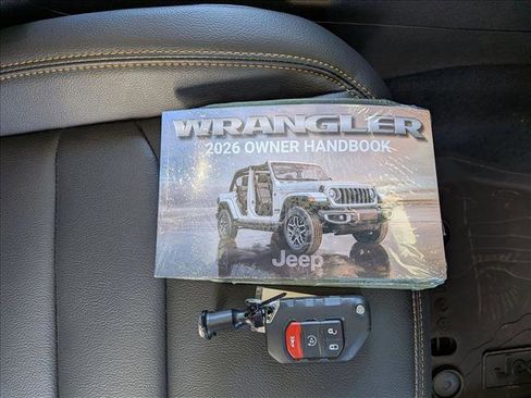 Used 2026 Jeep Wrangler Unlimited Sahara AWD/4WD image 22