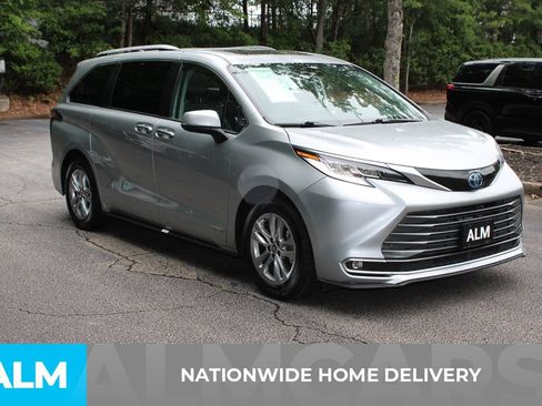 Used 2021 Toyota Sienna Limited FWD image 5
