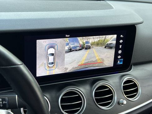 Certified 2022 Mercedes-Benz E 350 4MATIC Sedan image 17