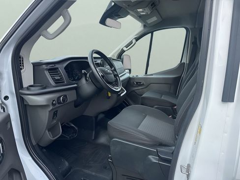 Used 2023 Ford Transit 350 XL image 9