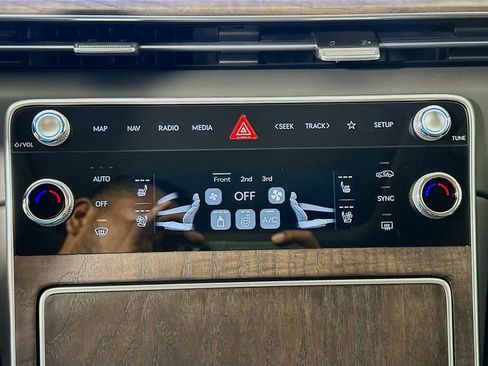 New 2026 Genesis GV80 3.5T Advanced image 14