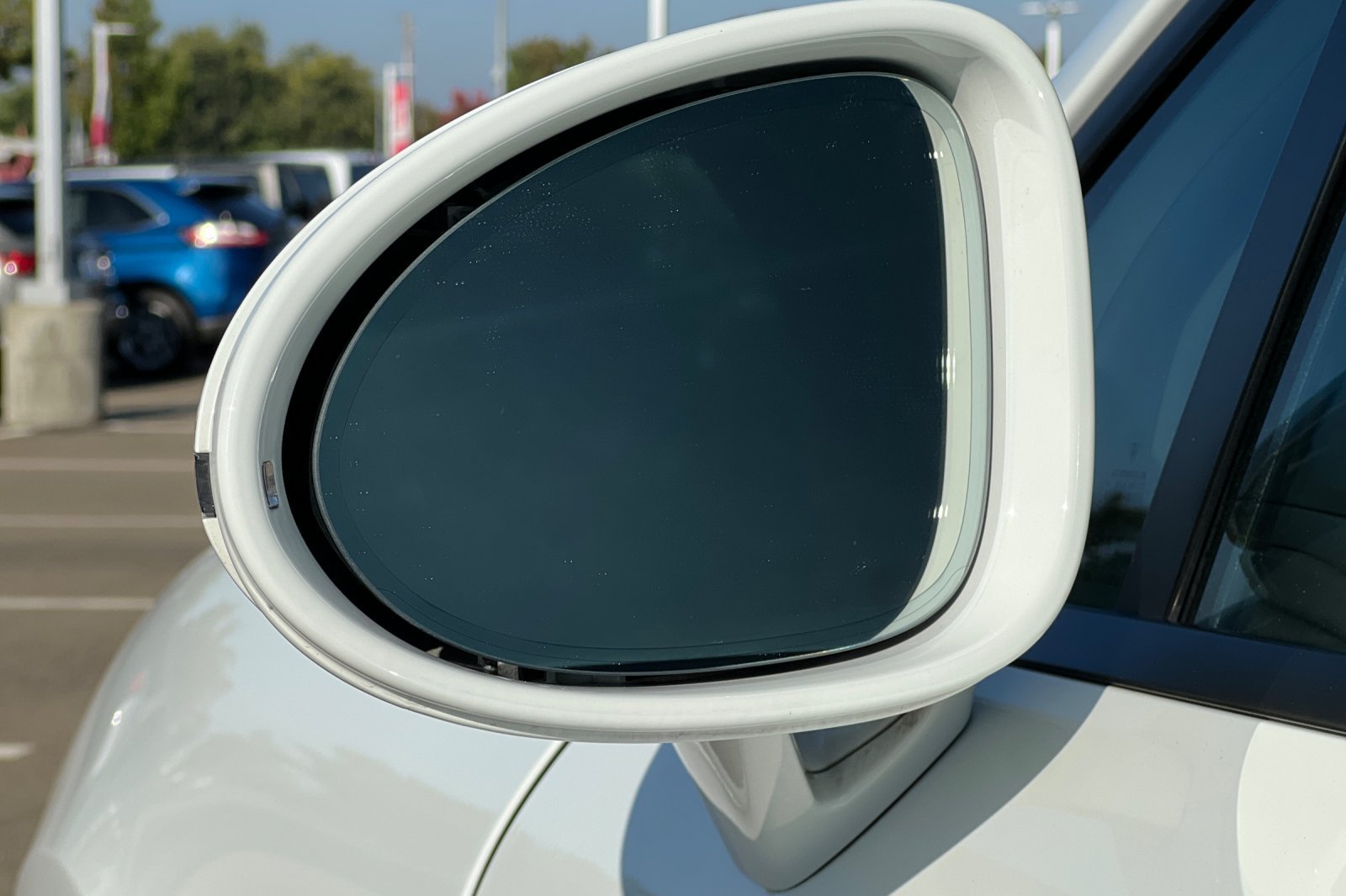 Used 2024 Porsche Macan AWD/4WD image 52