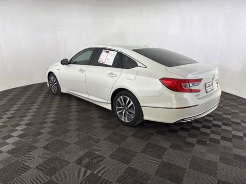 Used 2018 Honda Accord Touring image 9