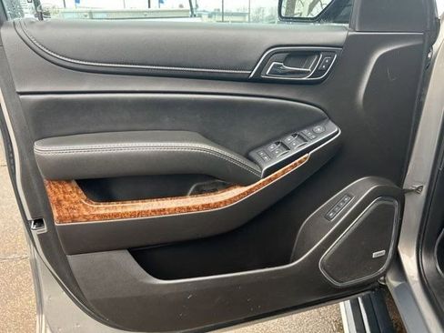 Used 2017 Chevrolet Suburban Premier image 12