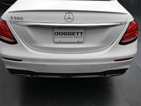 Used 2020 Mercedes-Benz E 350 Sedan image 16