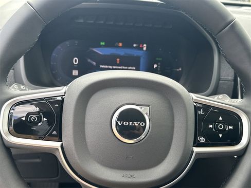 New 2025 Volvo XC90 T8 Plus w/ Protection Package Premier image 13