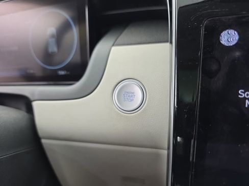 Used 2022 Hyundai Tucson Limited image 40