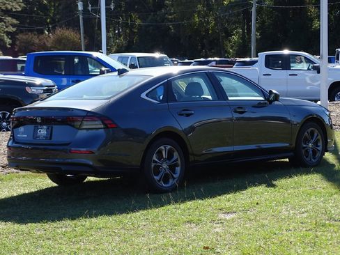 Used 2024 Honda Accord EX image 3