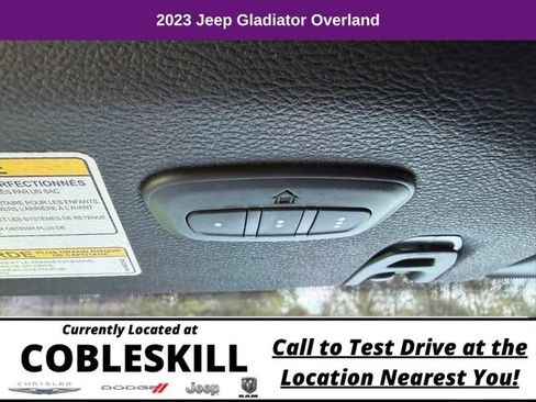 Used 2023 Jeep Gladiator Overland AWD/4WD image 28