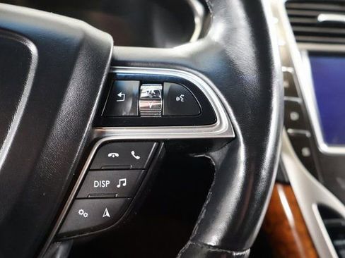 Used 2019 Lincoln Nautilus Reserve image 21