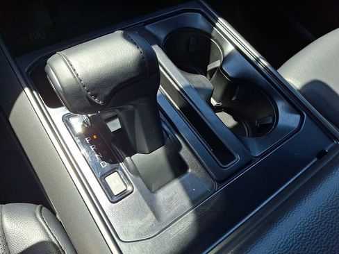 Used 2025 Ford F150 Lariat w/ Equipment Group 502A High AWD/4WD image 15
