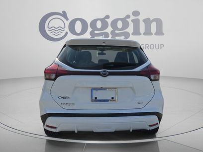 Used 2024 Nissan Kicks SR