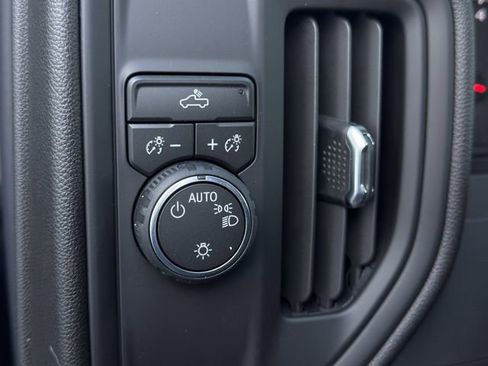 New 2026 Chevrolet Silverado 1500 Custom w/ Rally Edition image 18