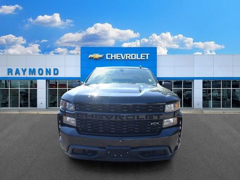 Used 2021 Chevrolet Silverado 1500 Custom w/ LPO, Dark Essentials Package AWD/4WD image 8