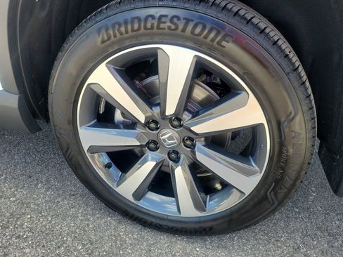 Used 2025 Honda Pilot Touring image 23