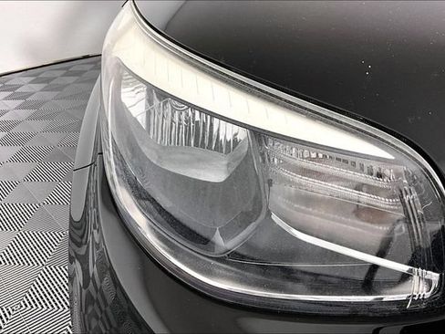 Used 2019 Kia Soul FWD image 28
