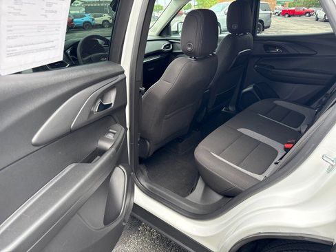 Used 2023 Chevrolet TrailBlazer LT FWD image 24
