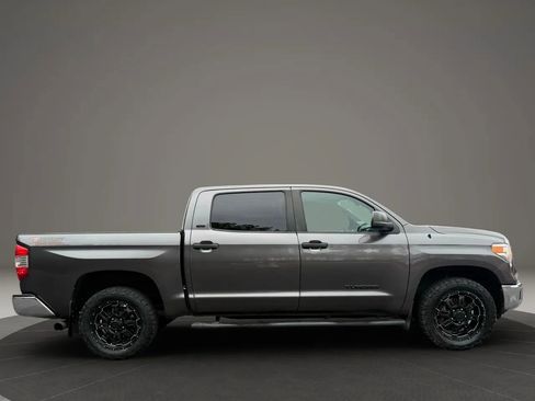 Used 2016 Toyota Tundra SR5 w/ SR5 Upgrade Package image 9