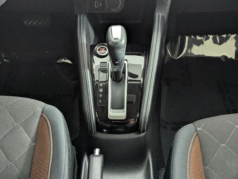 Used 2018 Nissan Kicks SR FWD image 17