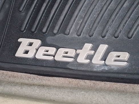 Used 2013 Volkswagen Beetle 2.0T image 29